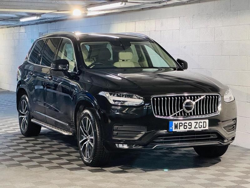 Used Volvo XC90 Momentum 2019 Black SUV