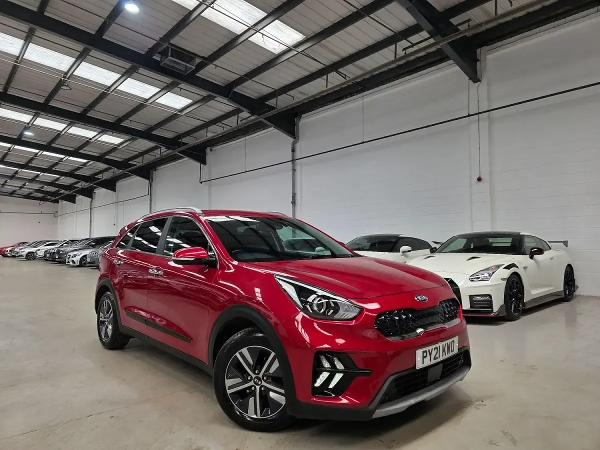 Used Kia Niro 141 HP (103 kW) 2021 Red SUV