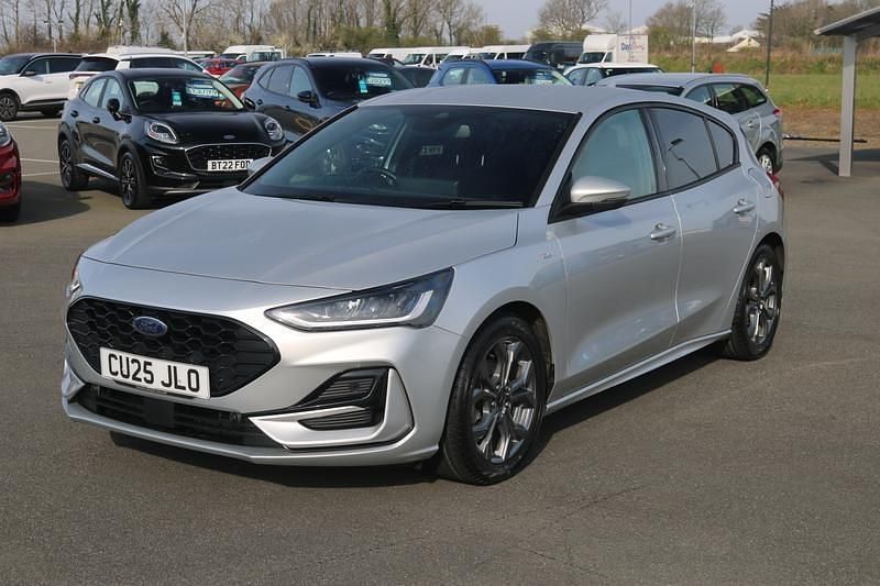 Usado Ford Focus ST-Line 2025 Prateado Citadino