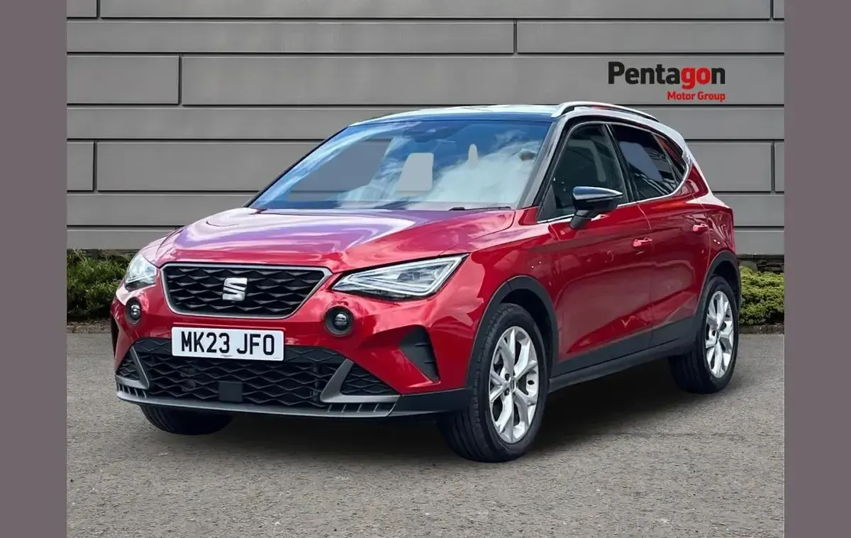 Used Seat Arona FR 108 HP (79 kW) 2023 Red SUV