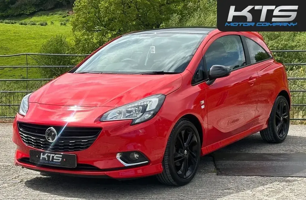 Used Vauxhall Corsa Edition 90 HP (66 kW) 2016 Red Hatchback