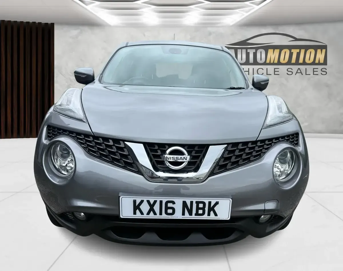 Used Nissan Juke N-Connecta 110 HP (80 kW) 2016 Grey SUV