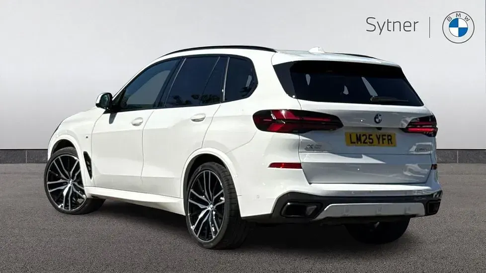 Used BMW X5 M Sport 294 HP (216 kW) 2025 White SUV