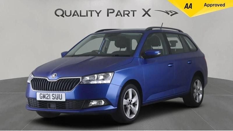 Used Skoda Fabia SE L 95 HP (69 kW) 2021 Blue Estate