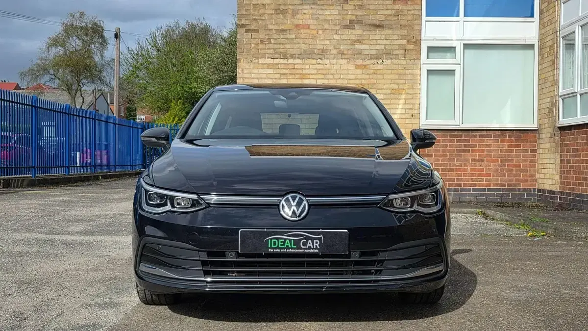 Usado VW Golf VIII Style 2020 Negro Utilitario