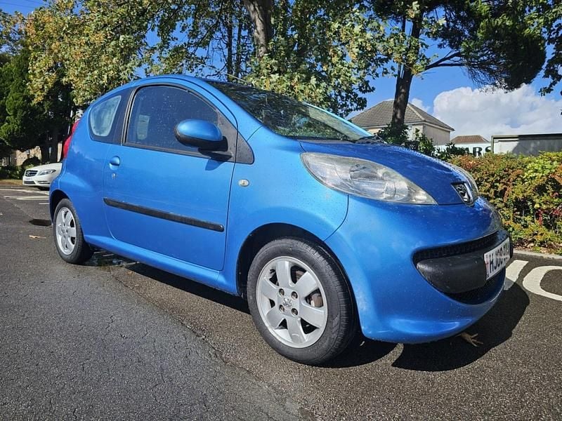 Used Peugeot 107 68 HP (50 kW) 2008 Blue Hatchback