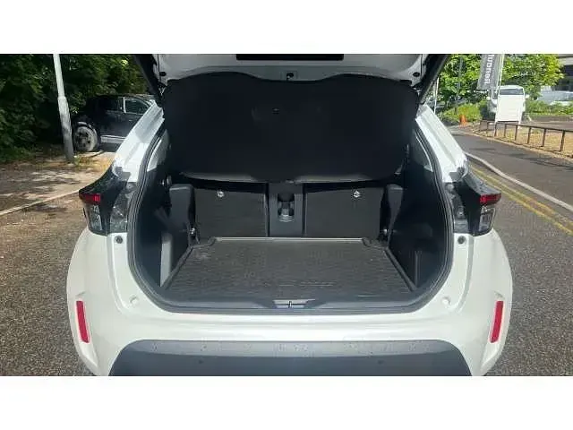 Used Toyota Yaris Cross 113 HP (83 kW) 2023 White SUV