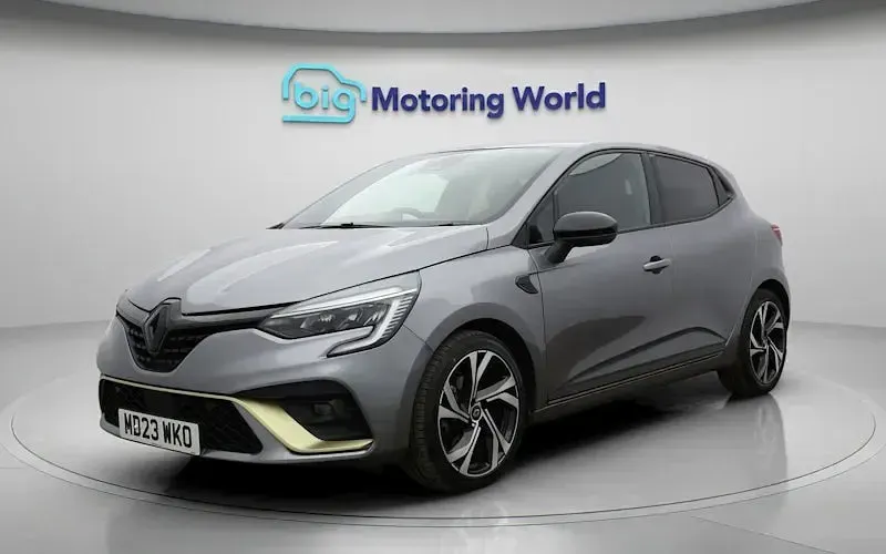 Used Renault Clio Engineered 145 HP (106 kW) 2023 Grey Hatchback