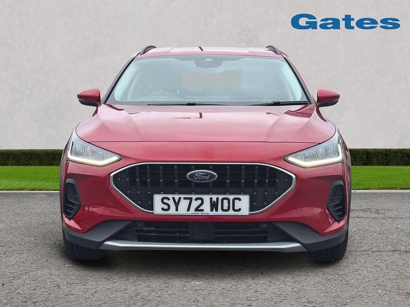 Used Ford Focus Active 125 HP (91 kW) 2022 Red Estate