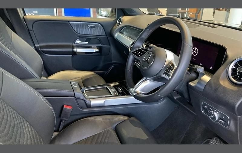 Used Mercedes GLB200 Executive 161 HP (118 kW) 2025 Grey SUV