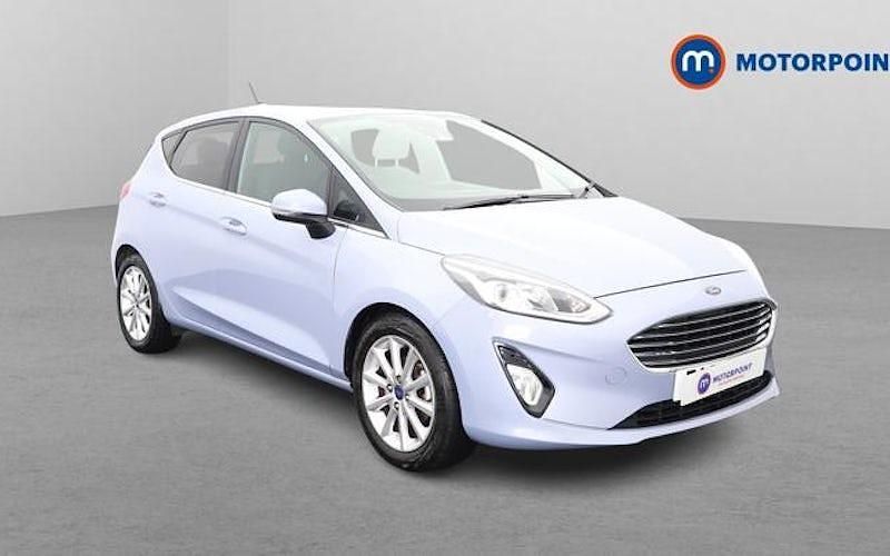Begagnad Ford Fiesta Titanium 125 HK (91 kW) 2021 Halvkombi