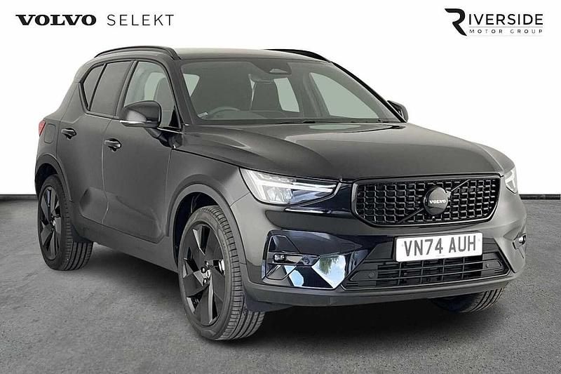 Onyx black New 2024 Volvo XC40 Plus SUV | £35,490 (Super price) - Image 1/4