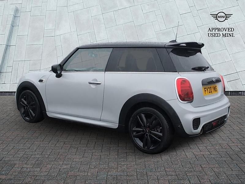 Używany Mini Cooper Hatch 134 KM (98 kW) 2020 Srebrny Hatchback