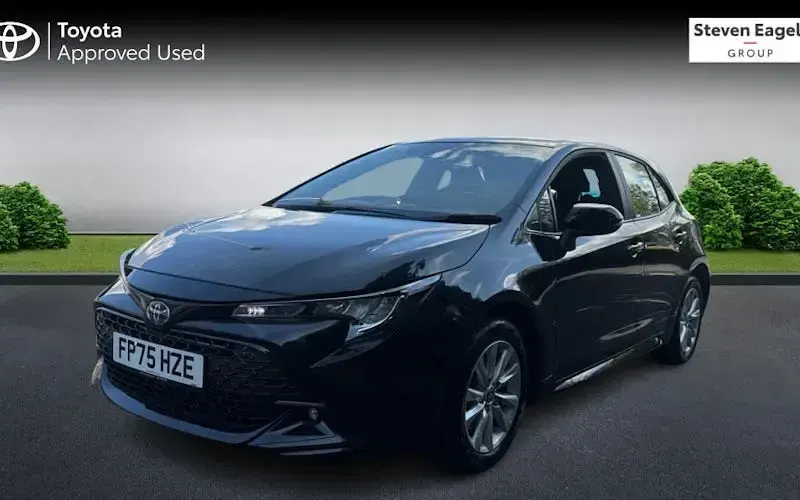 Used Toyota Corolla 178 HP (130 kW) 2025 Blue Hatchback