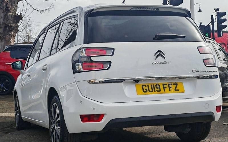 Used Citroën C4 SpaceTourer Flair 131 HP (96 kW) 2019 White MPV