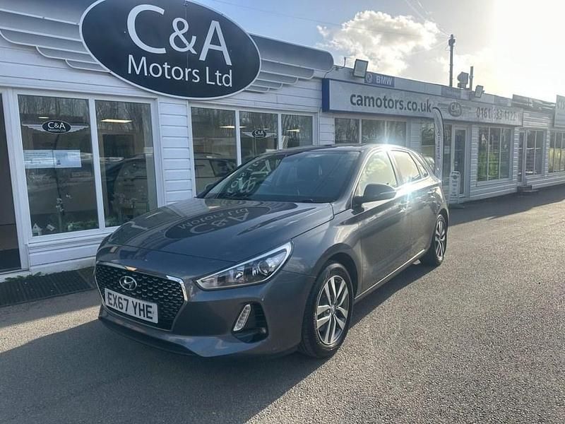 Used Hyundai i30 SE 120 HP (88 kW) 2017 Grey Hatchback