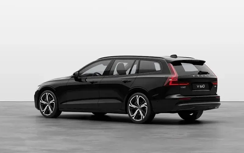 New Volvo V60 Plus 197 HP (144 kW) 2026 Estate