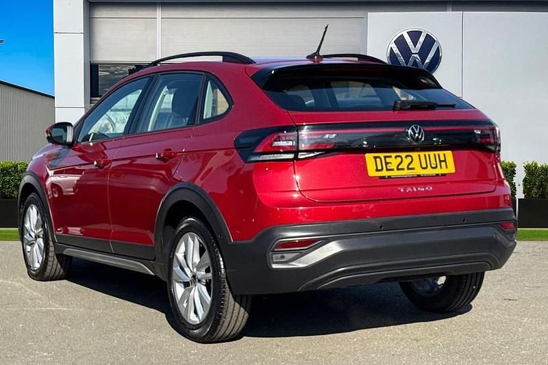 Used VW Taigo Life 110 HP (80 kW) 2022 Red SUV