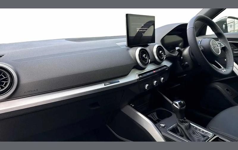 Used Audi Q2 S-Line 147 HP (108 kW) 2026 Grey SUV