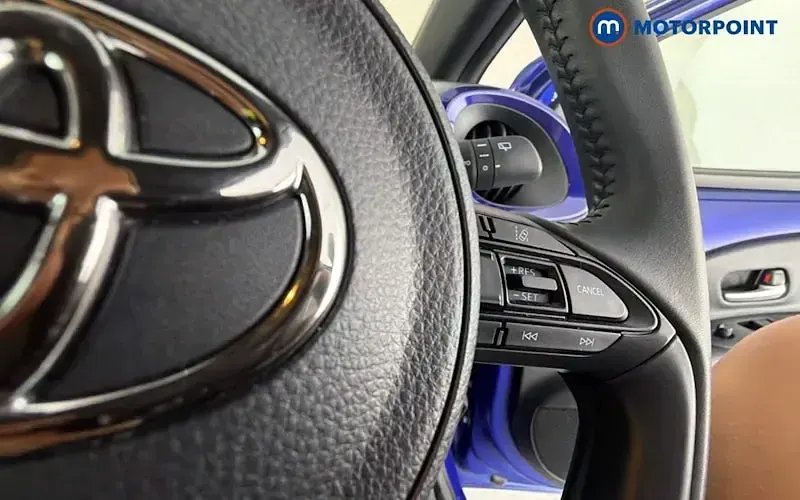 Used Toyota Aygo X 72 HP (52 kW) 2024 Blue SUV