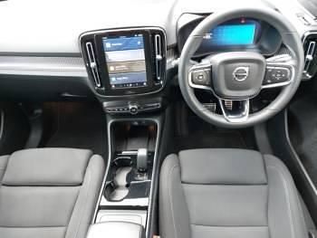 Used Volvo XC40 Plus 169 kW (231 HP) 2022 Red SUV