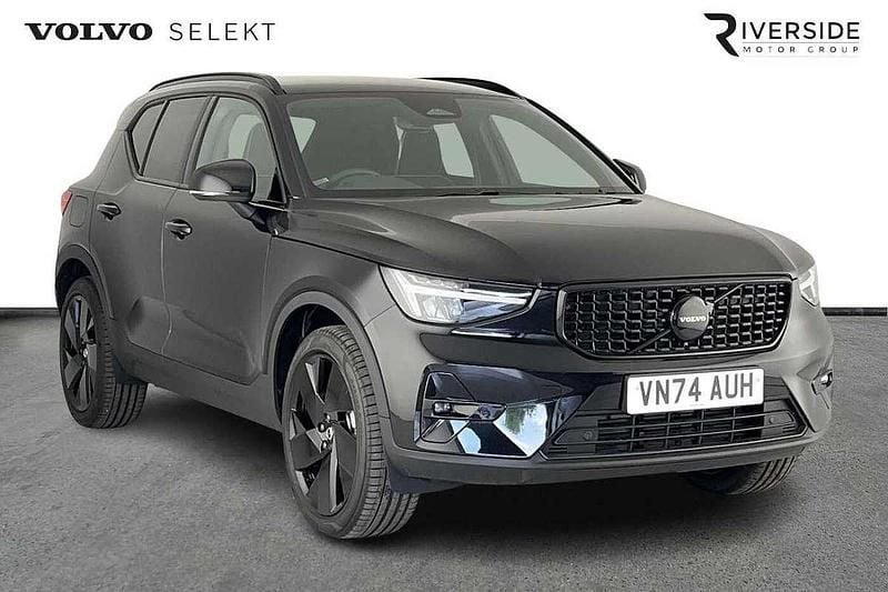 Onyx black New 2024 Volvo XC40 Plus SUV | £36,990 (Good price) - Image 1/4