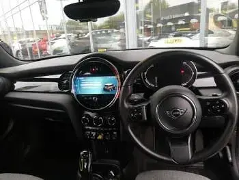 Używany Mini Cooper S Level 2 135 kW (184 KM) 2022 Czarny Hatchback