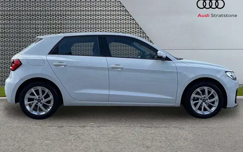 Used Audi A1 Sportback Sport 95 HP (69 kW) 2026 Hatchback