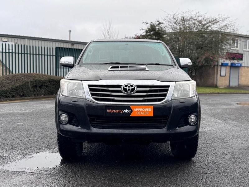 Used Toyota HiLux 2012 Black Pickup