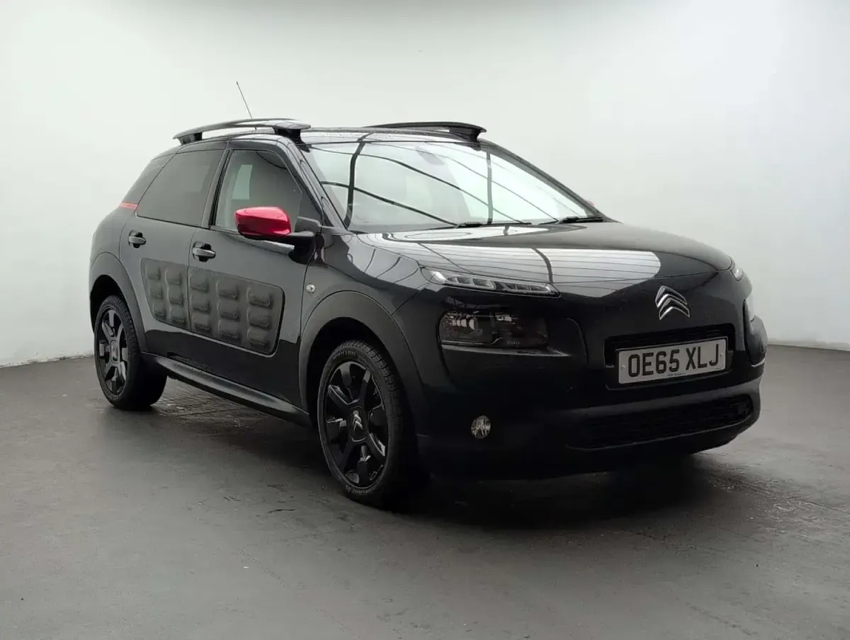 Used Citroën C4 Cactus Flair 98 HP (72 kW) 2016 Black Hatchback