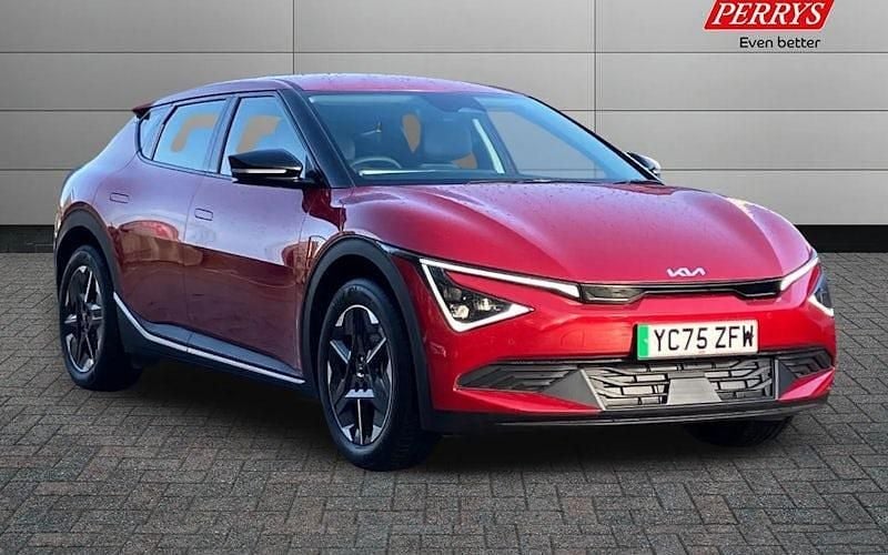 New 2025 Kia EV6 Air SUV | £35,449 (Super price) - Image 1/4