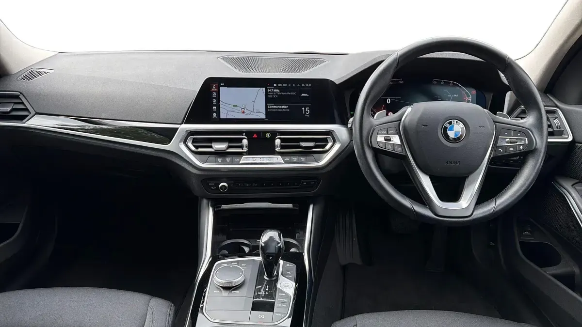 Used BMW 320 Sport Line 184 HP (135 kW) 2021 Blue ridge mountain Estate