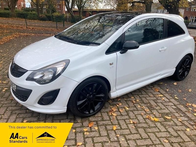 White Used 2013 Vauxhall Corsa Edition Hatchback | £3,495 (Fair price) - Image 1/3