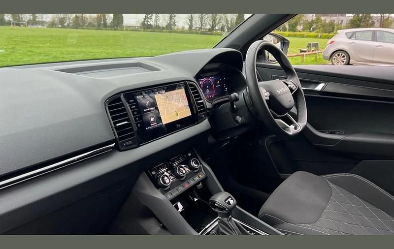 Used Skoda Karoq SportLine 150 HP (110 kW) 2025 Silver SUV