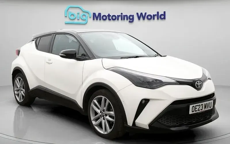 Begagnad Toyota C-HR Sport 184 HK (135 kW) 2023 SUV