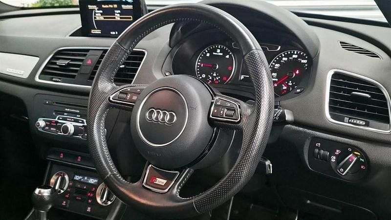 Begagnad Audi Q3 S-Line 177 HK (130 kW) 2013 Blå SUV