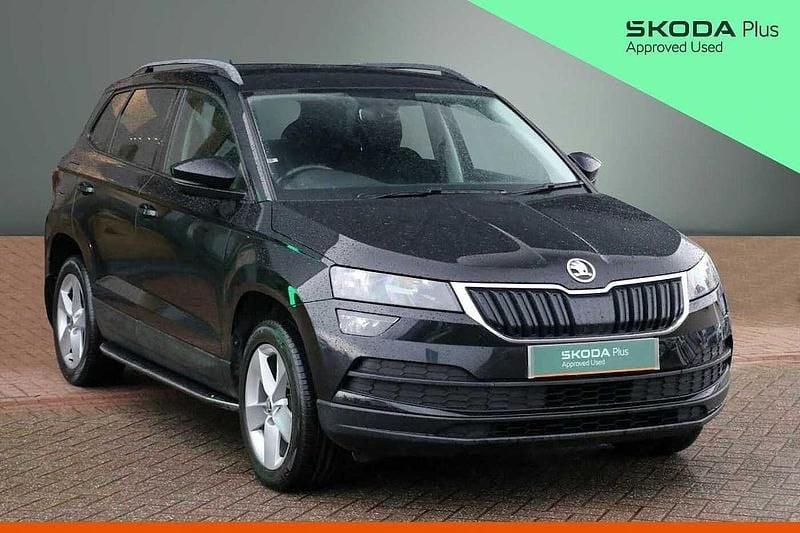 Black magic pearlescent Used 2018 Skoda Karoq SE SUV | £11,985 (Good price) - Image 1/4