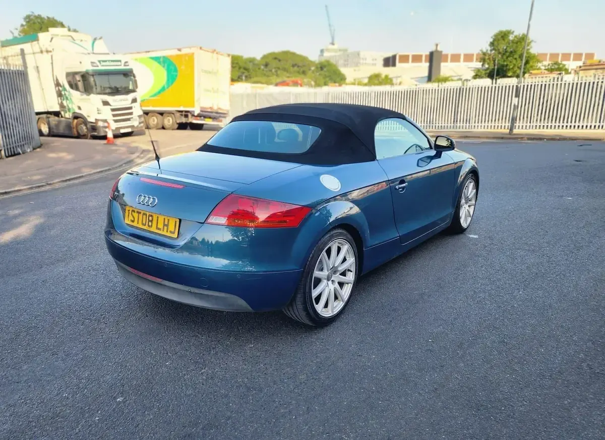 Used Audi TT Roadster Young 197 HP (144 kW) 2008 Blue Cabriolet