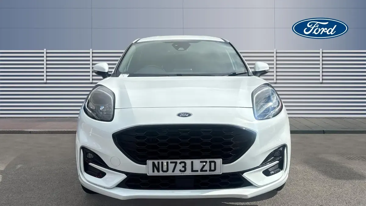 Used Ford Puma ST-Line 125 HP (91 kW) 2023 Frozen white (solid colour) SUV
