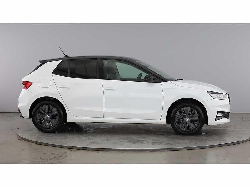 Used Skoda 110 R Colour Edition 81 HP (59 kW) 2023 Moon white metallic body / black magic pearl effect roof Hatchback