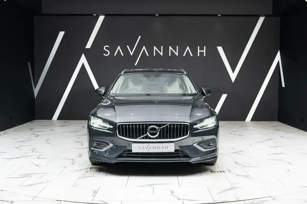 Used Volvo V60 Inscription 190 HP (139 kW) 2019 Grey Estate