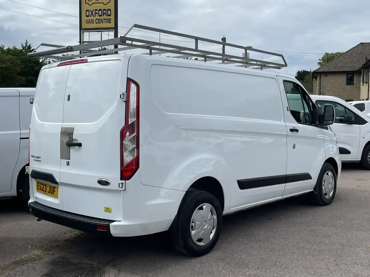 Used Ford Transit Custom Trend 105 HP (77 kW) 2023 White Van