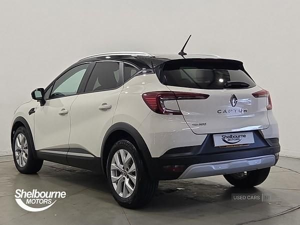Used Renault Captur Iconic 100 HP (73 kW) 2020 Metallic  alabaster white  SUV