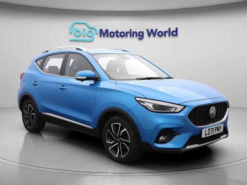 Blue Used 2021 MG ZS Exclusive Sedan | £10,400 (Fair price) - Image 1/4
