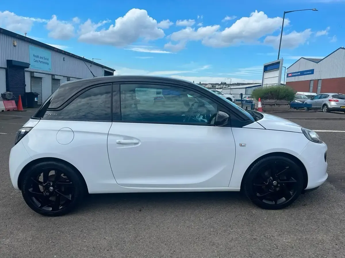 Used Vauxhall Adam 2017 White Hatchback