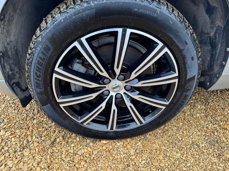 Used Volvo XC60 Inscription 2018 Silver SUV