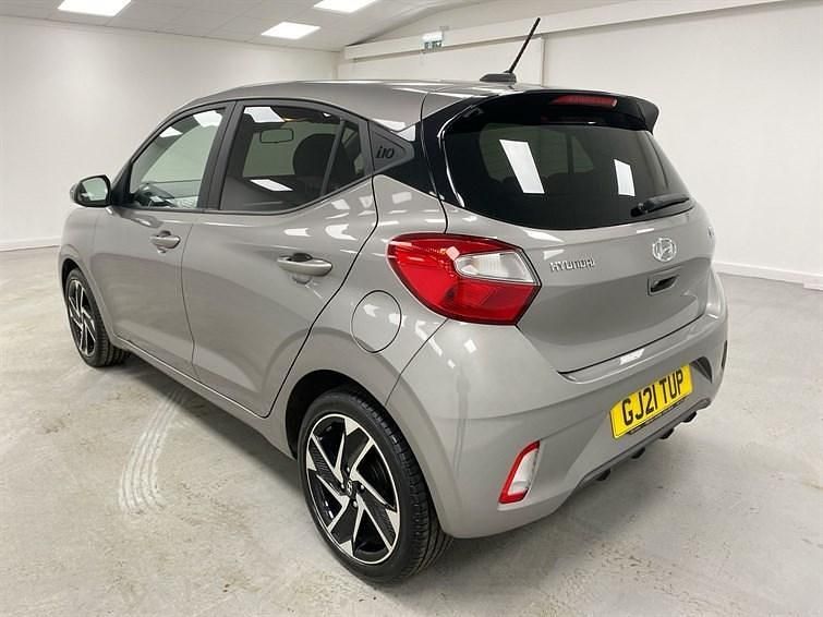 Used Hyundai i10 Premium 2021 Bronze Hatchback