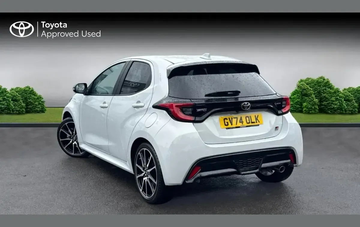 Used Toyota Yaris Sport 128 HP (94 kW) 2024 Grey Hatchback