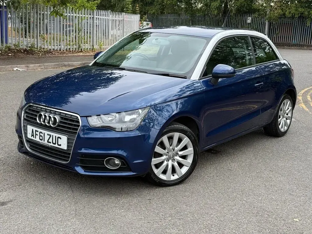 Used Audi A1 Sport 122 HP (89 kW) 2011 Blue Hatchback