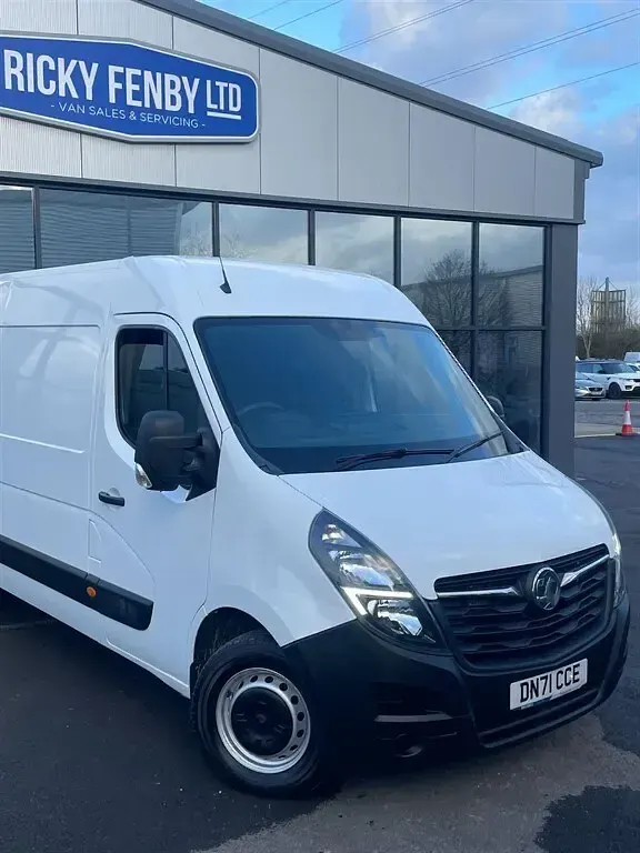 Used Vauxhall Movano Edition 2021 White